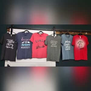 Women's Medium Bella Short Sleeve Graphic Tees